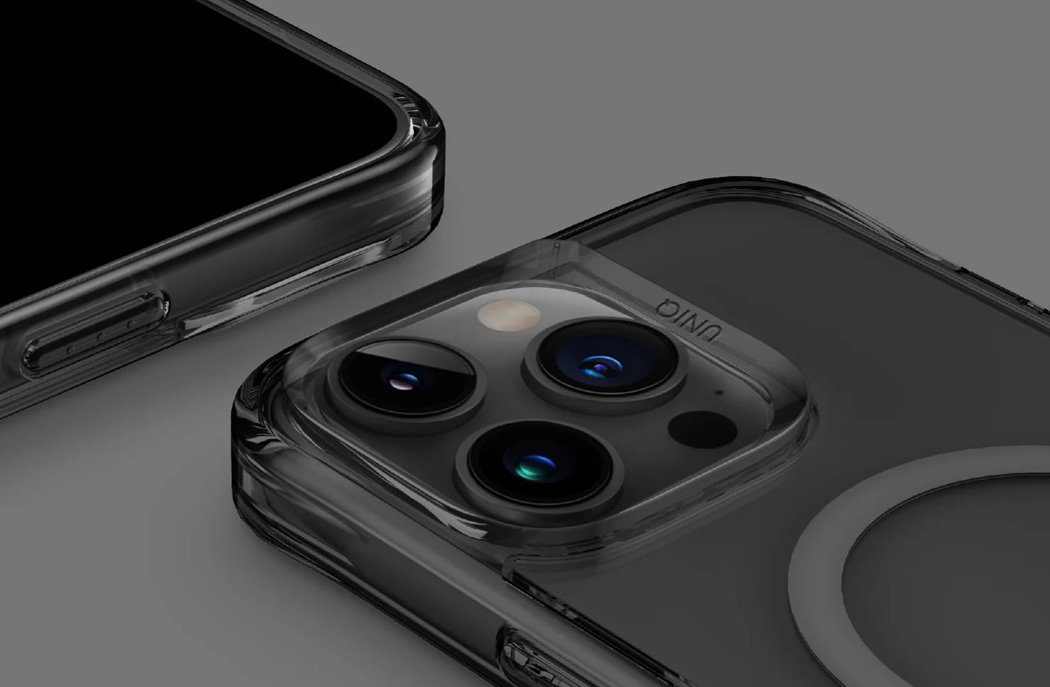 Uniq iPhone 16 Pro Max Hybrid Lifepro Xtreme MagSafe Case Frost | Smoke Uniq iPhone 16 Pro Max Hybrid Lifepro Xtreme MagSafe Case Frost | Smoke